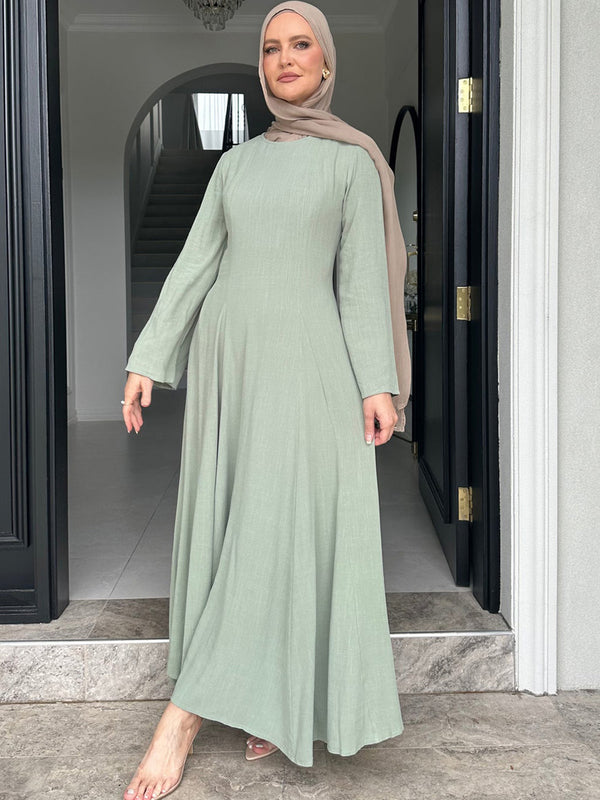 Elegant Solid Color Dress with Full Skirt