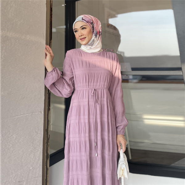 Pleated Chiffon Abaya Dress – Flowy Maxi Elegance