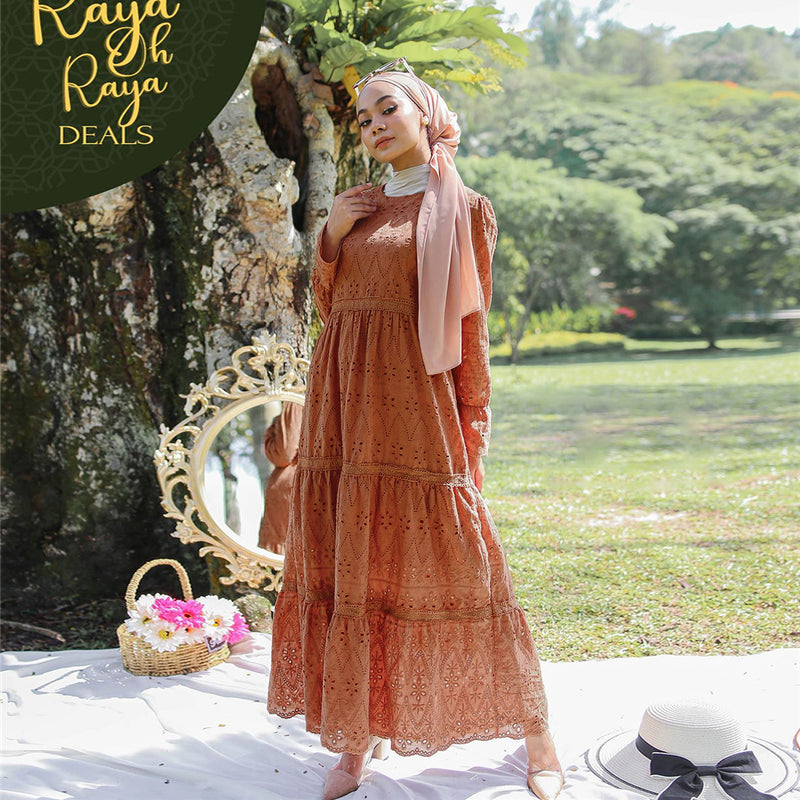 Elegant Hollow Lace Maxi Dress